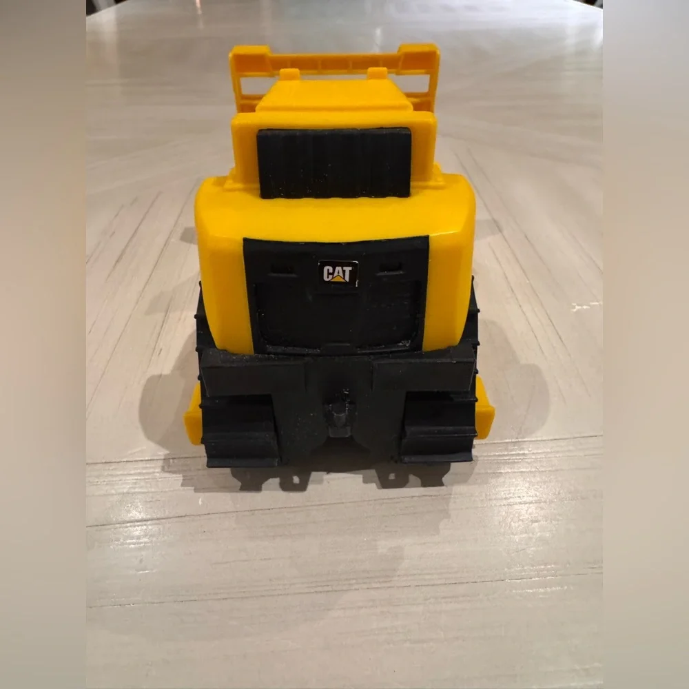 CAT Construction Fleet 10” Wheel Loader – Push Powered – Like New